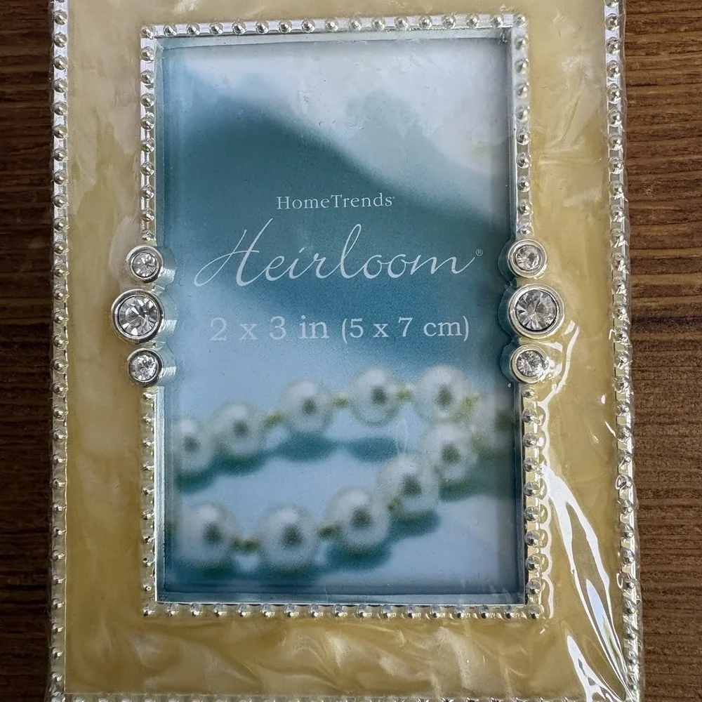 Burnes Heirloom Double 2x3 Hinged Picture Frame Yellow Marble Rhinestone New